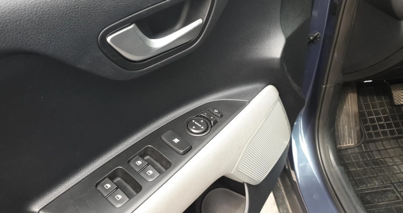 Kia Stonic cena 84900 przebieg: 18652, rok produkcji 2023 z Przedecz małe 379